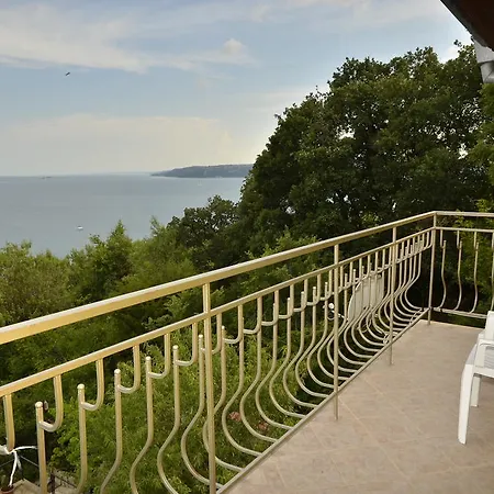 Guest house Plamena *